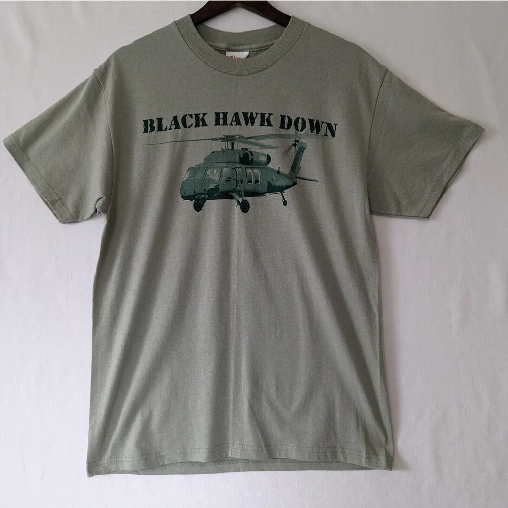 Black Hawk Down The Legend Continues Graphic T-Shirt Size M Green Military‎